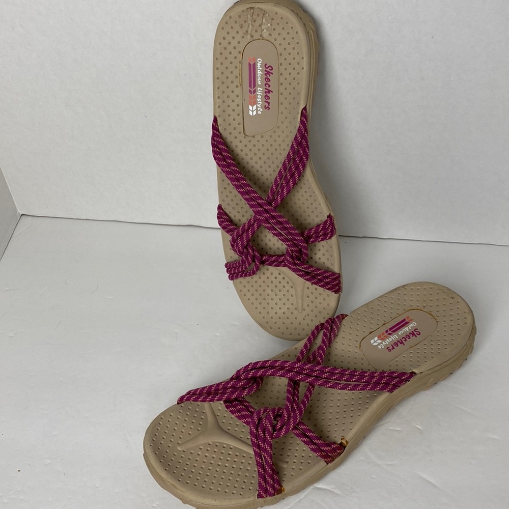 Sketchers sculpted footbed sandals size 9